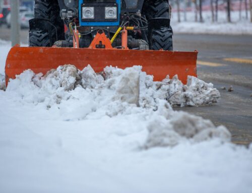 5 Reasons to Work With Snow Removal Contractors